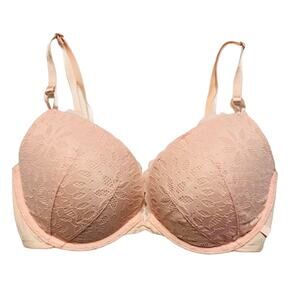 Victoria’s Secret Light Pink Lace Bra 32DD